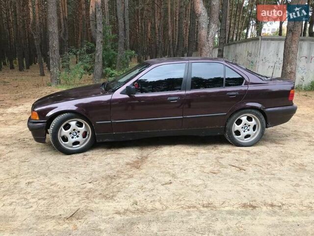 Червоний БМВ 3 Серія, об'ємом двигуна 2.01 л та пробігом 333 тис. км за 2200 $, фото 5 на Automoto.ua