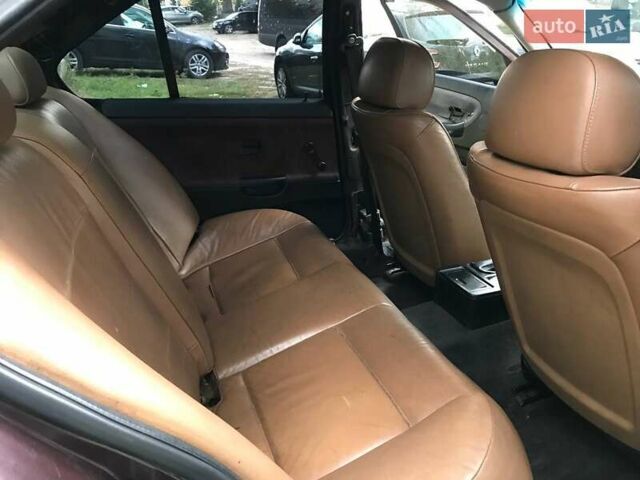 Червоний БМВ 3 Серія, об'ємом двигуна 2.01 л та пробігом 333 тис. км за 2200 $, фото 12 на Automoto.ua