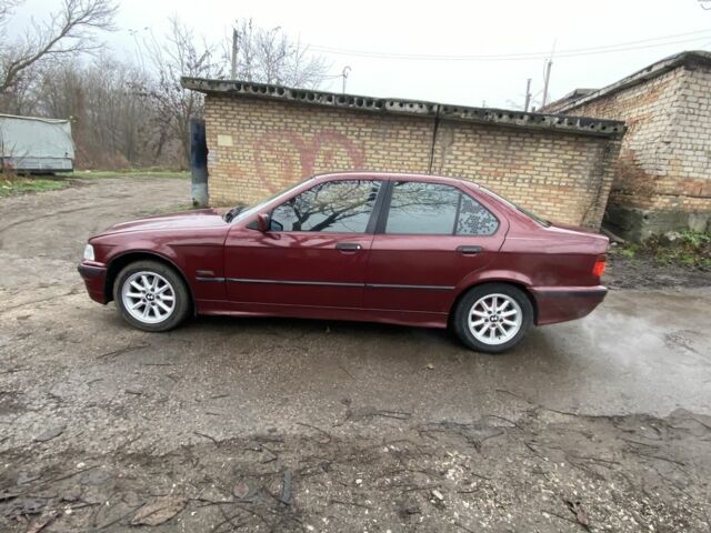 Червоний БМВ 3 Серія, об'ємом двигуна 1.6 л та пробігом 322 тис. км за 1650 $, фото 14 на Automoto.ua