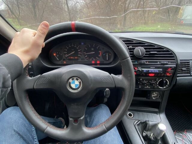 Червоний БМВ 3 Серія, об'ємом двигуна 1.6 л та пробігом 322 тис. км за 1650 $, фото 21 на Automoto.ua