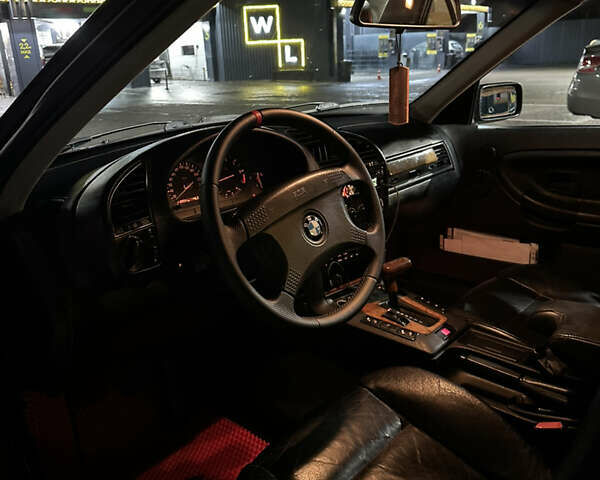 Красный БМВ 3 Серия, объемом двигателя 2.5 л и пробегом 416 тыс. км за 3999 $, фото 17 на Automoto.ua