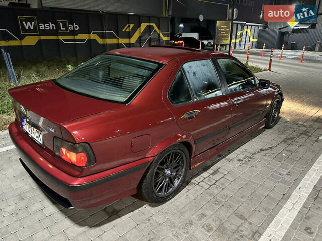 Красный БМВ 3 Серия, объемом двигателя 2.5 л и пробегом 416 тыс. км за 3999 $, фото 8 на Automoto.ua