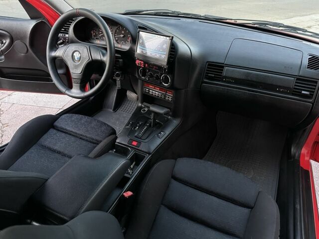 Красный БМВ 3 Серия, объемом двигателя 2 л и пробегом 200 тыс. км за 3600 $, фото 16 на Automoto.ua