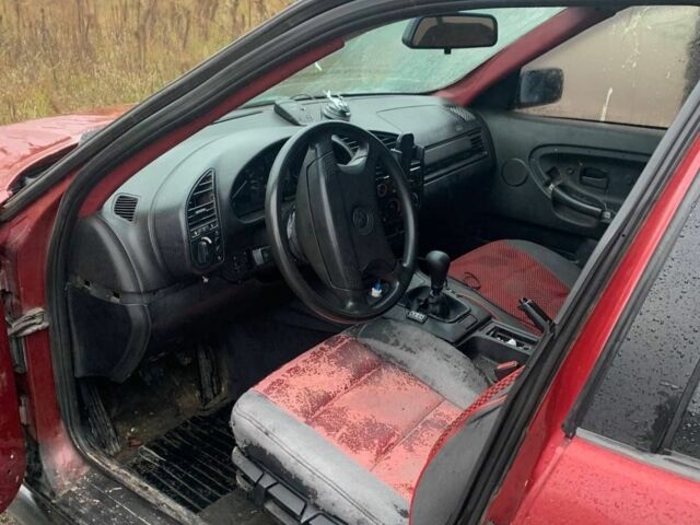 Красный БМВ 3 Серия, объемом двигателя 0 л и пробегом 360 тыс. км за 1660 $, фото 3 на Automoto.ua