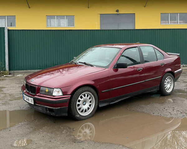 Красный БМВ 3 Серия, объемом двигателя 1.8 л и пробегом 500 тыс. км за 2200 $, фото 4 на Automoto.ua