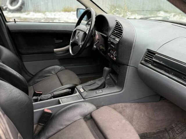 Красный БМВ 3 Серия, объемом двигателя 1.8 л и пробегом 500 тыс. км за 2250 $, фото 10 на Automoto.ua