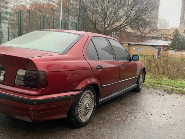 Красный БМВ 3 Серия, объемом двигателя 0 л и пробегом 360 тыс. км за 1660 $, фото 2 на Automoto.ua