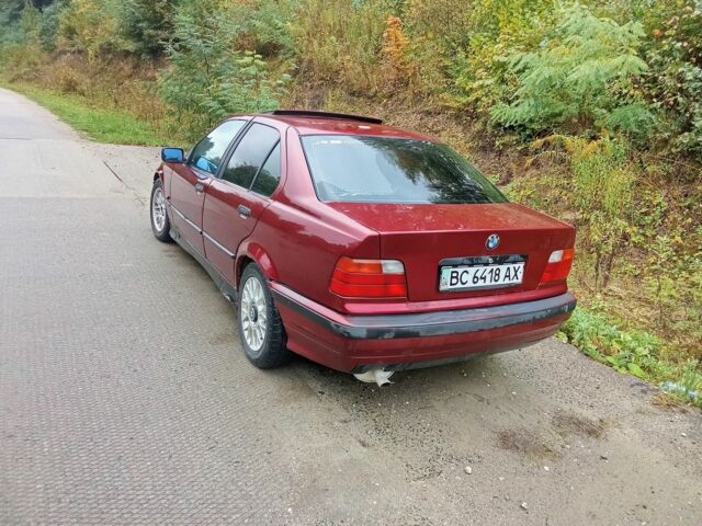Червоний БМВ 3 Серія, об'ємом двигуна 0 л та пробігом 300 тис. км за 1800 $, фото 1 на Automoto.ua