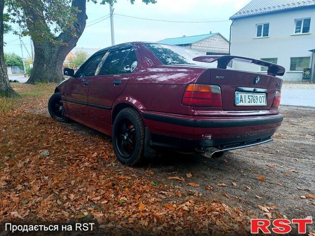 Красный БМВ 3 Серия, объемом двигателя 1.8 л и пробегом 0 тыс. км за 2000 $, фото 1 на Automoto.ua