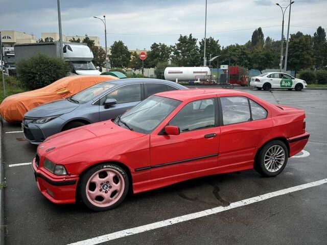 Красный БМВ 3 Серия, объемом двигателя 2 л и пробегом 1000 тыс. км за 6800 $, фото 1 на Automoto.ua