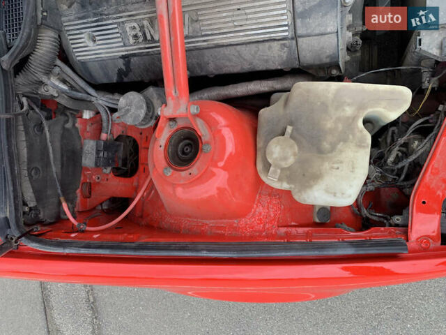 Червоний БМВ 3 Серія, об'ємом двигуна 2 л та пробігом 917 тис. км за 4665 $, фото 10 на Automoto.ua