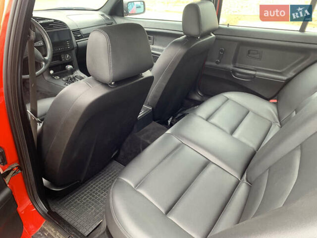 Червоний БМВ 3 Серія, об'ємом двигуна 2 л та пробігом 917 тис. км за 4665 $, фото 12 на Automoto.ua