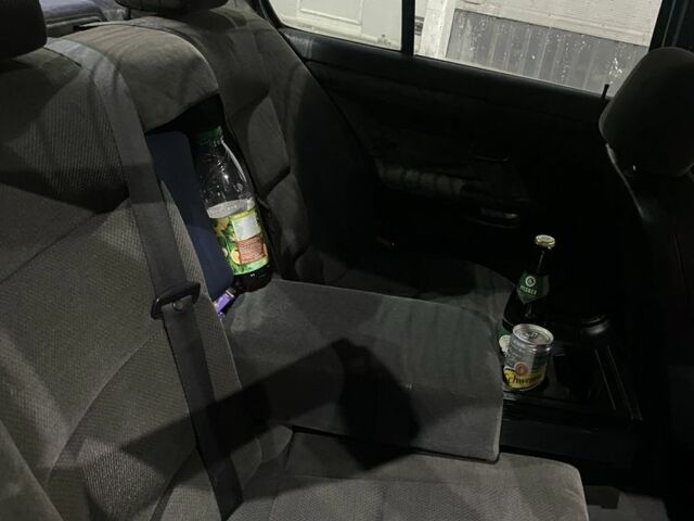 Красный БМВ 3 Серия, объемом двигателя 1.8 л и пробегом 348 тыс. км за 1999 $, фото 5 на Automoto.ua