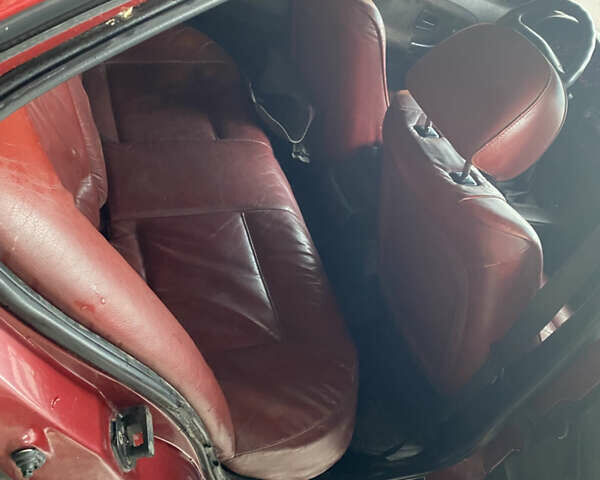 Червоний БМВ 3 Серія, об'ємом двигуна 1.6 л та пробігом 115 тис. км за 2400 $, фото 6 на Automoto.ua