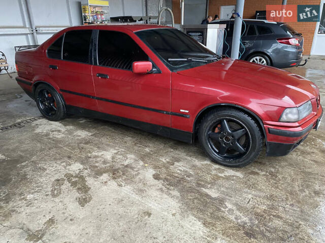 Червоний БМВ 3 Серія, об'ємом двигуна 1.6 л та пробігом 115 тис. км за 2400 $, фото 1 на Automoto.ua