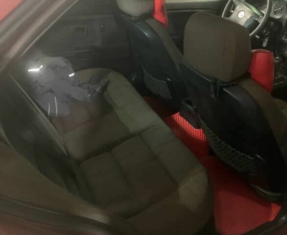 Красный БМВ 3 Серия, объемом двигателя 2 л и пробегом 295 тыс. км за 2400 $, фото 4 на Automoto.ua