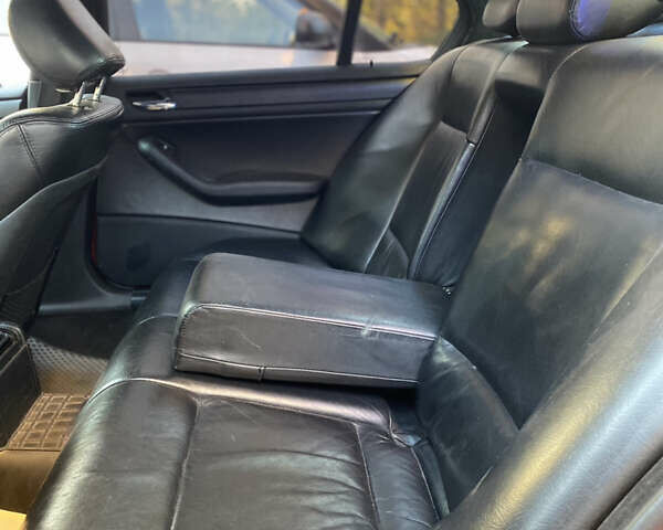 Красный БМВ 3 Серия, объемом двигателя 2.79 л и пробегом 228 тыс. км за 5700 $, фото 12 на Automoto.ua
