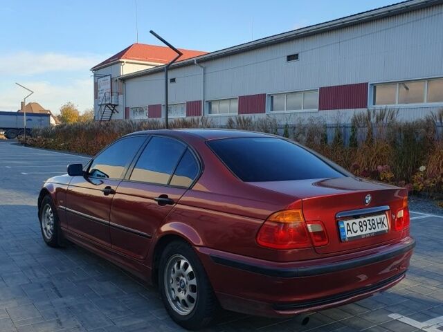 Красный БМВ 3 Серия, объемом двигателя 1.9 л и пробегом 300 тыс. км за 3000 $, фото 4 на Automoto.ua