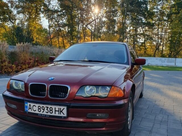 Красный БМВ 3 Серия, объемом двигателя 1.9 л и пробегом 300 тыс. км за 3000 $, фото 8 на Automoto.ua
