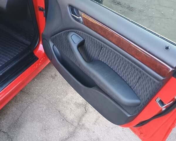 Красный БМВ 3 Серия, объемом двигателя 1.9 л и пробегом 219 тыс. км за 4500 $, фото 16 на Automoto.ua