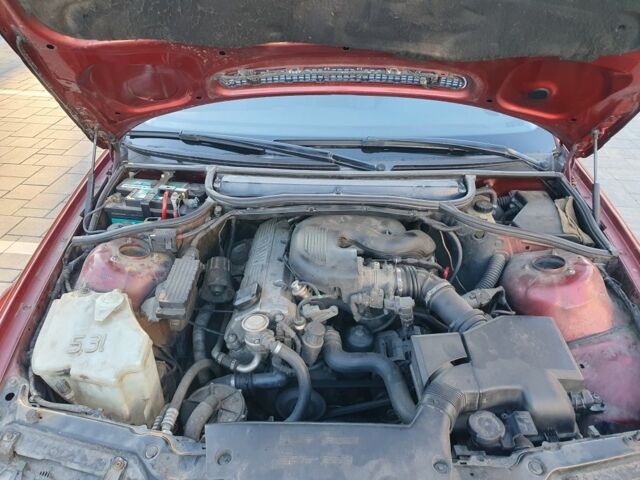 Красный БМВ 3 Серия, объемом двигателя 1.9 л и пробегом 300 тыс. км за 3000 $, фото 13 на Automoto.ua