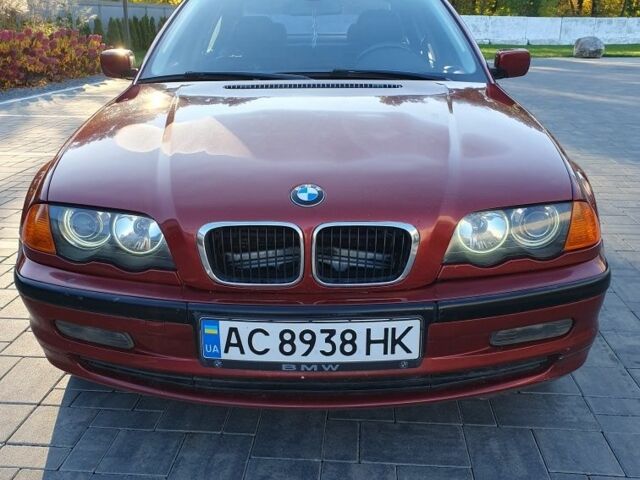 Красный БМВ 3 Серия, объемом двигателя 1.9 л и пробегом 300 тыс. км за 3000 $, фото 9 на Automoto.ua