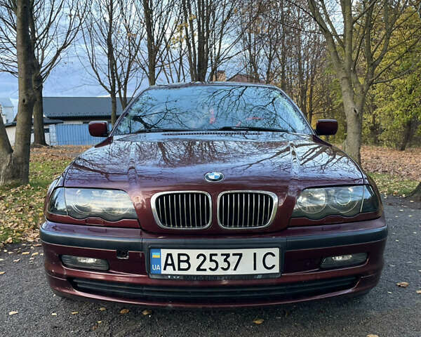 Красный БМВ 3 Серия, объемом двигателя 2.2 л и пробегом 282 тыс. км за 4900 $, фото 5 на Automoto.ua