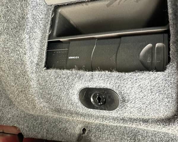 Красный БМВ 3 Серия, объемом двигателя 2.5 л и пробегом 315 тыс. км за 7300 $, фото 26 на Automoto.ua