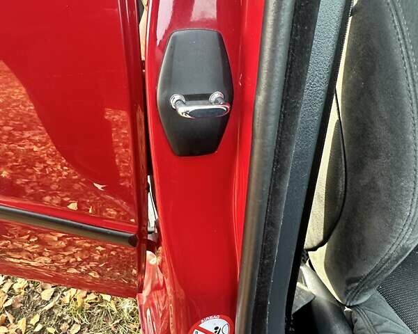 Красный БМВ 3 Серия, объемом двигателя 2.5 л и пробегом 315 тыс. км за 7300 $, фото 17 на Automoto.ua