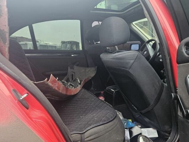 Красный БМВ 3 Серия, объемом двигателя 1.8 л и пробегом 400 тыс. км за 899 $, фото 5 на Automoto.ua