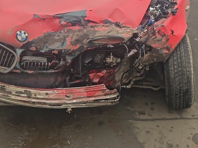 Красный БМВ 3 Серия, объемом двигателя 1.8 л и пробегом 400 тыс. км за 899 $, фото 13 на Automoto.ua