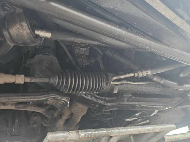 Красный БМВ 3 Серия, объемом двигателя 1.8 л и пробегом 400 тыс. км за 953 $, фото 4 на Automoto.ua