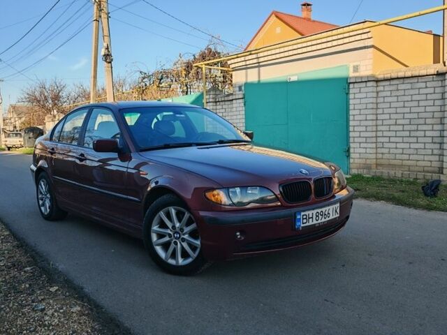 Красный БМВ 3 Серия, объемом двигателя 1.8 л и пробегом 245 тыс. км за 4999 $, фото 3 на Automoto.ua