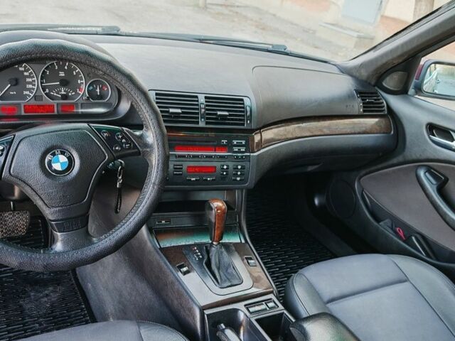 Красный БМВ 3 Серия, объемом двигателя 1.8 л и пробегом 245 тыс. км за 4999 $, фото 7 на Automoto.ua