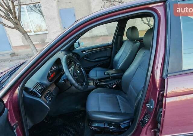 Красный БМВ 3 Серия, объемом двигателя 1.8 л и пробегом 260 тыс. км за 4999 $, фото 23 на Automoto.ua