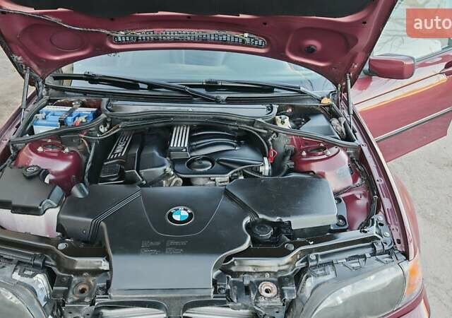 Красный БМВ 3 Серия, объемом двигателя 1.8 л и пробегом 260 тыс. км за 4999 $, фото 17 на Automoto.ua