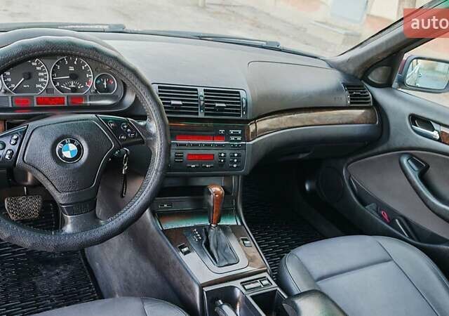 Красный БМВ 3 Серия, объемом двигателя 1.8 л и пробегом 260 тыс. км за 4999 $, фото 19 на Automoto.ua