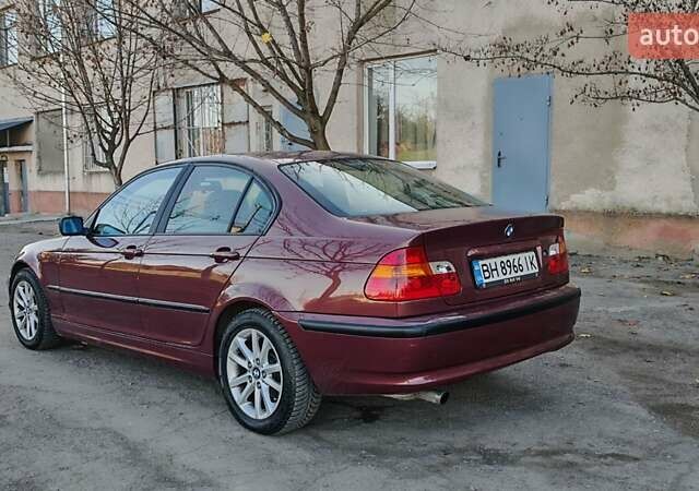Красный БМВ 3 Серия, объемом двигателя 1.8 л и пробегом 260 тыс. км за 4999 $, фото 6 на Automoto.ua