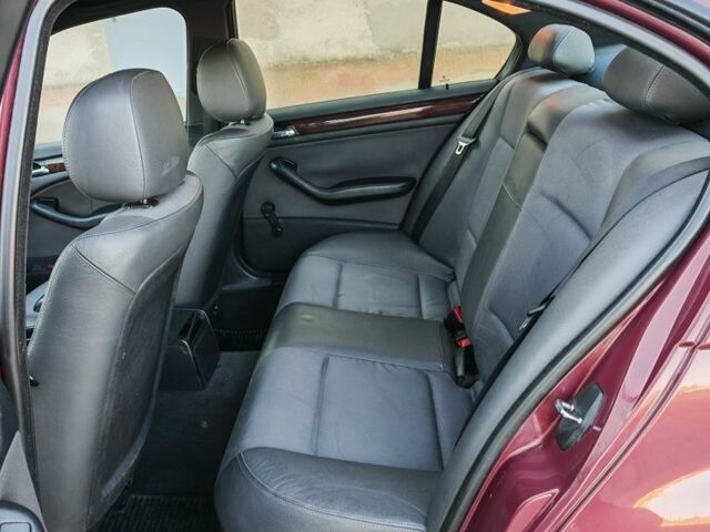 Красный БМВ 3 Серия, объемом двигателя 1.8 л и пробегом 245 тыс. км за 4999 $, фото 10 на Automoto.ua