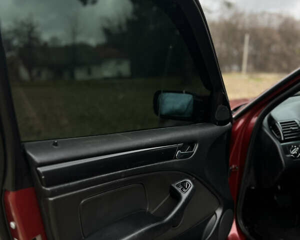 Красный БМВ 3 Серия, объемом двигателя 2 л и пробегом 200 тыс. км за 5500 $, фото 18 на Automoto.ua