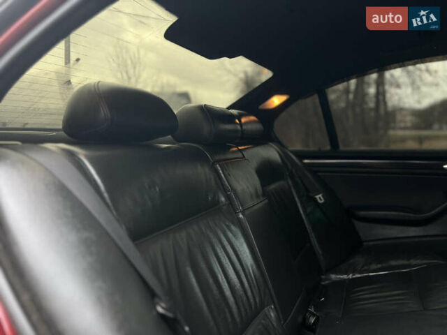 Красный БМВ 3 Серия, объемом двигателя 2 л и пробегом 200 тыс. км за 5500 $, фото 26 на Automoto.ua