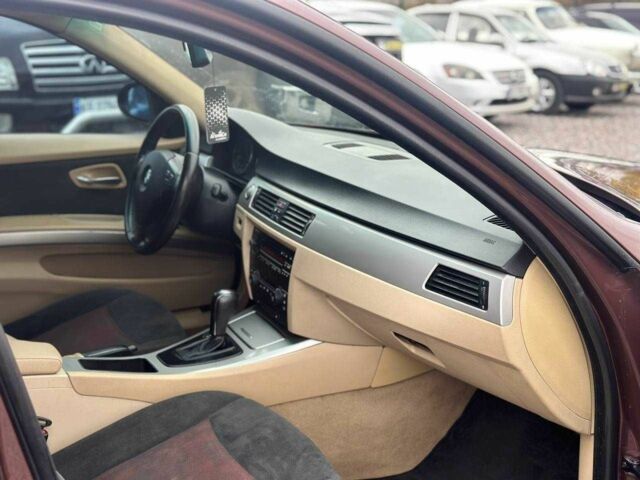 Красный БМВ 3 Серия, объемом двигателя 1.8 л и пробегом 310 тыс. км за 6600 $, фото 8 на Automoto.ua