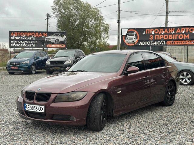 Красный БМВ 3 Серия, объемом двигателя 1.8 л и пробегом 310 тыс. км за 6600 $, фото 3 на Automoto.ua