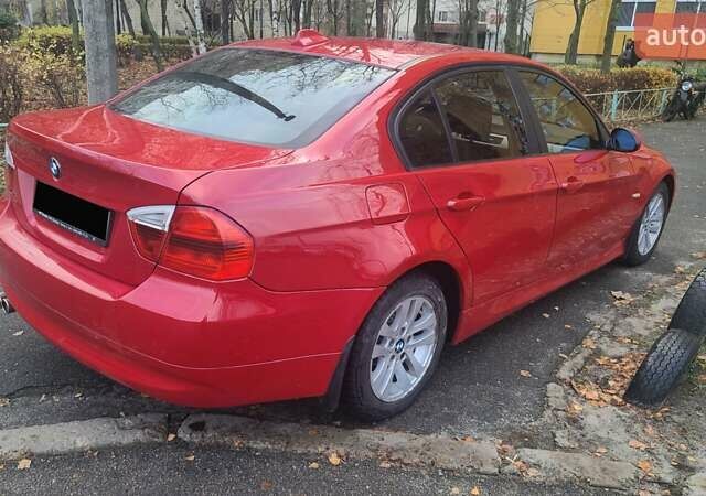 Красный БМВ 3 Серия, объемом двигателя 3 л и пробегом 140 тыс. км за 10300 $, фото 6 на Automoto.ua