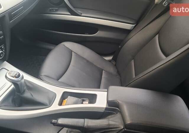 Красный БМВ 3 Серия, объемом двигателя 3 л и пробегом 140 тыс. км за 10300 $, фото 15 на Automoto.ua