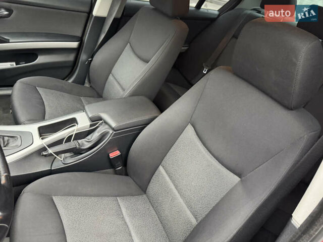 Красный БМВ 3 Серия, объемом двигателя 2 л и пробегом 258 тыс. км за 7300 $, фото 20 на Automoto.ua