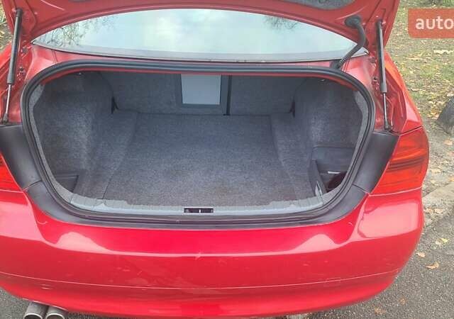 Красный БМВ 3 Серия, объемом двигателя 3 л и пробегом 140 тыс. км за 10300 $, фото 10 на Automoto.ua