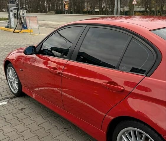 Красный БМВ 3 Серия, объемом двигателя 2 л и пробегом 250 тыс. км за 6000 $, фото 3 на Automoto.ua