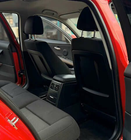 Червоний БМВ 3 Серія, об'ємом двигуна 2 л та пробігом 250 тис. км за 6200 $, фото 14 на Automoto.ua