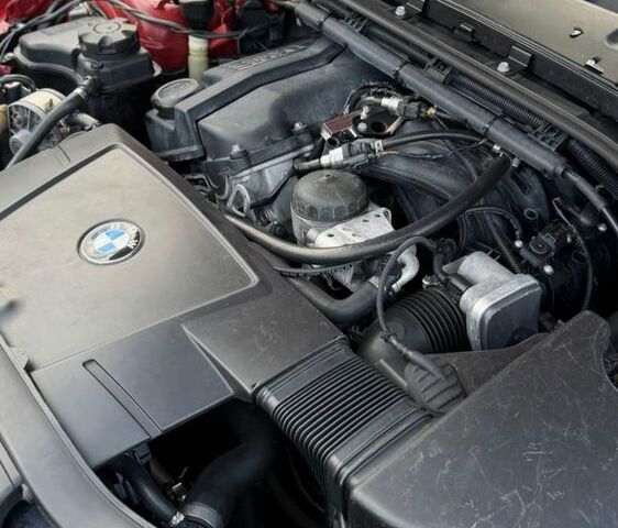 Красный БМВ 3 Серия, объемом двигателя 2 л и пробегом 250 тыс. км за 6000 $, фото 9 на Automoto.ua